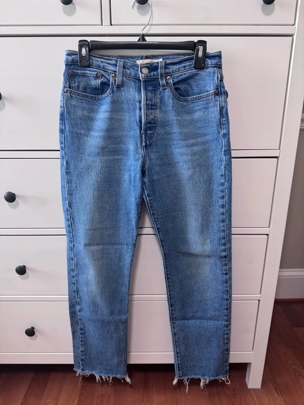 Levi’s Wedgie Straight Medium Wash Jeans - Picture 8 of 10